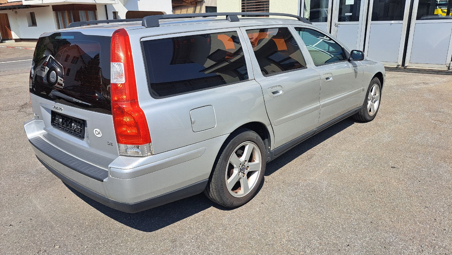 Volvo Autos: Volvo V70 D5 – D'occasion à Rothenthurm par Sachsturbo 2