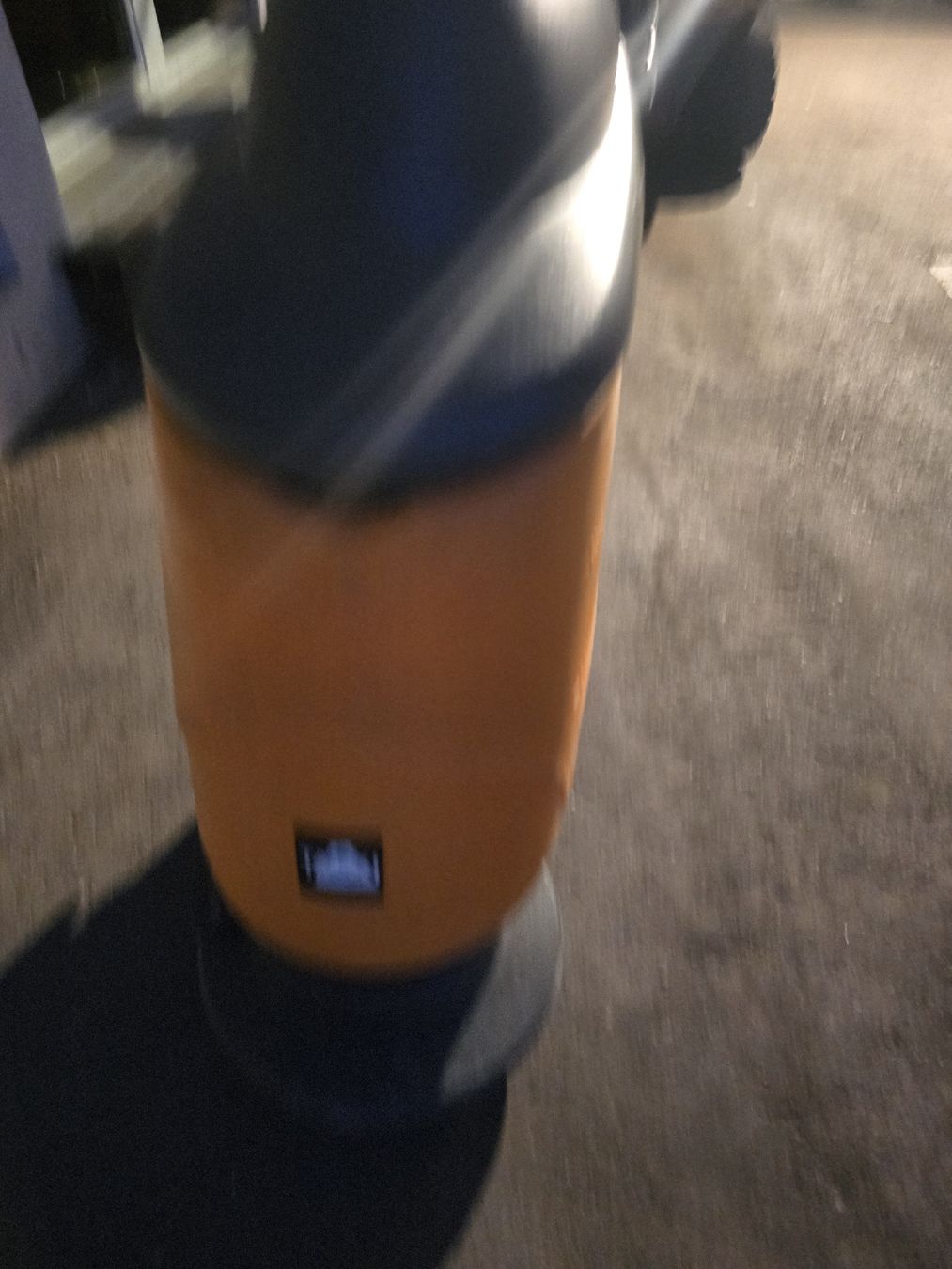 Toutes les machines: Taski 750B Scheuersaugmaschine defekte Batterie – Défectueux à Oberengstringen par Flore.76 3