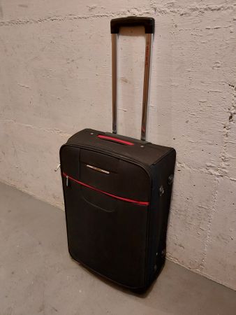 Reisekoffer Decent schwarz gebraucht