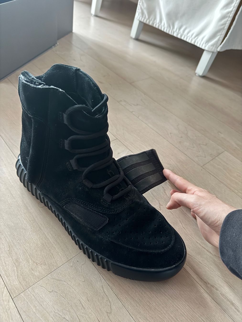 Adidas Herrenschuhe: Yeezy Boost 750 EUR 44; US 10 – Gebraucht aus grafstal von ALiine07 2