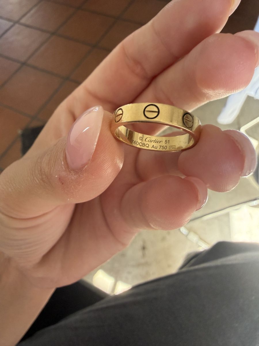 Cartier Anelli: Cartier Love Ring Kleines Modell – Usato da Schwerzenbach venduto da Cscollazo 1