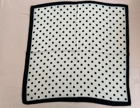 Scarf -Neu