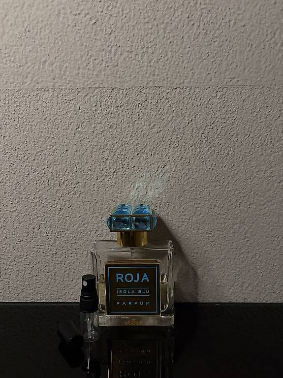 Profumi & Eau de Toilette: Parfum Roja  Isola Blu | 2 ml – Nuovo e nell'imballaggio originale da Felsberg venduto da nel_w5xv