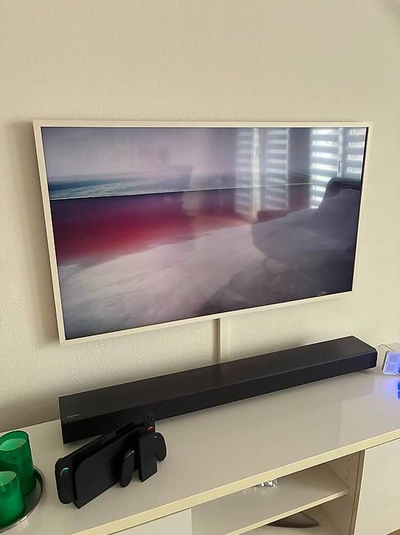 Televisori: TV et barre de son Samsung + support mural – Usato da Lavigny venduto da SamboTon 3