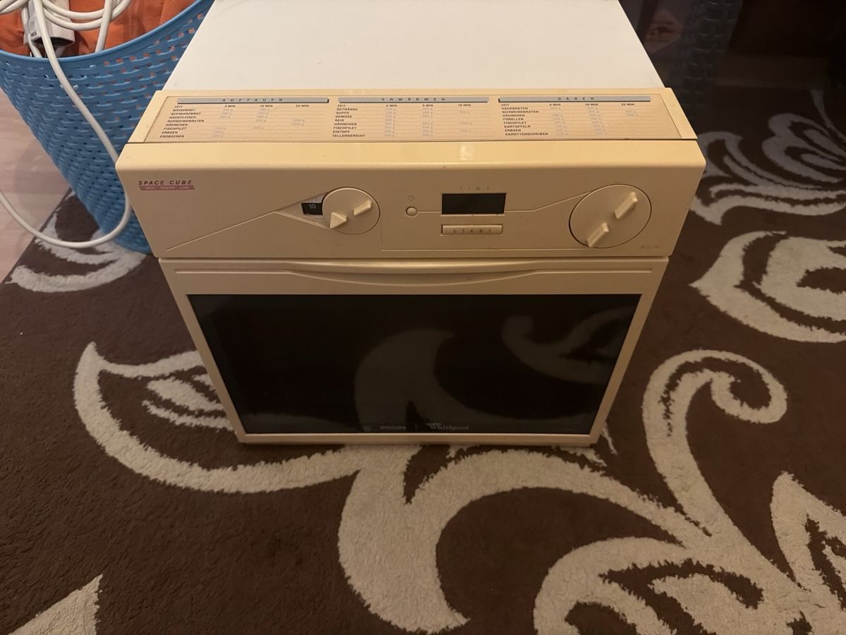Philips Elettrodomestici da cucina: Mikrowelle Philips Space Cube Defekt – Difettoso da Zürich venduto da Azizalfa752