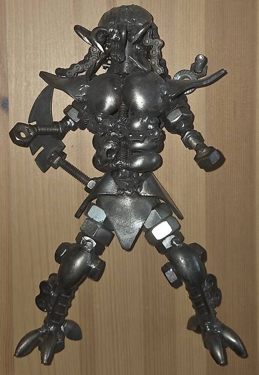 Statuette: Predator (Unikat) – Usato da Lenzburg venduto da Djroc