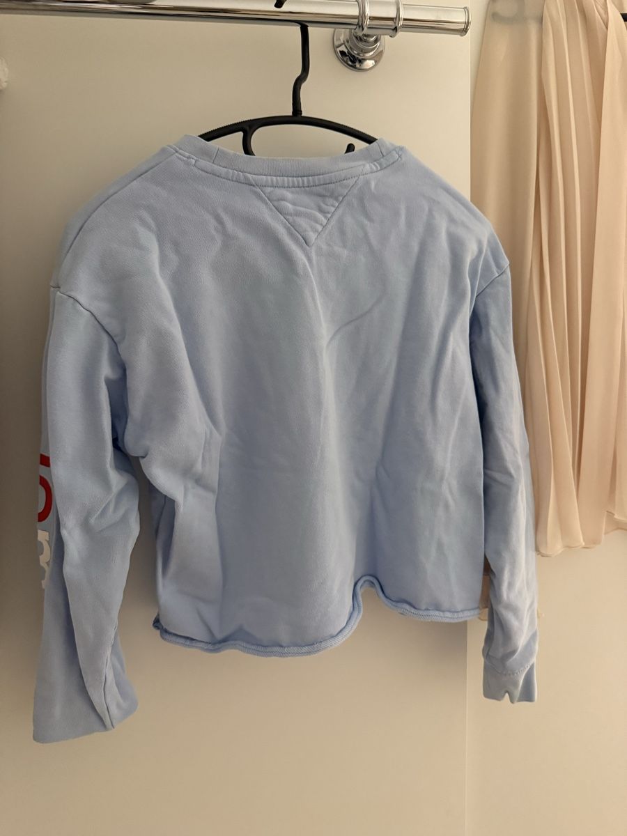 Tommy Hilfiger Pulls & Sweat-shirts: Tommy Hilfiger Sweatshirt – D'occasion à Vaduz par GiuliaSu 4