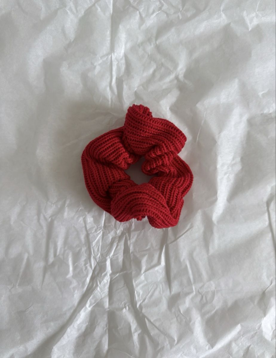 Haarschmuck: Scrunchie rot, neu – Neu und originalverpackt aus Zürich von MaxZurich 1