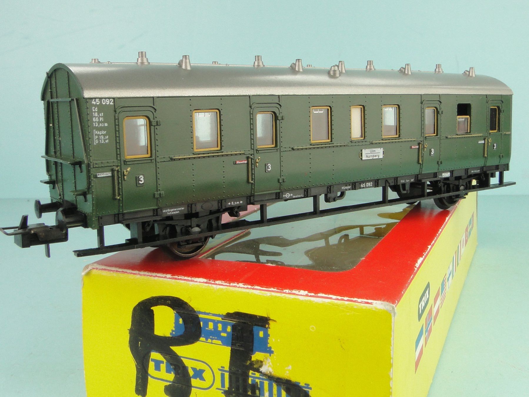 Trix Modellini di ferrovie: Spur H0 TRIX: 3759 Abteilwagen 3.Kl. – Usato da Bülach venduto da cann11