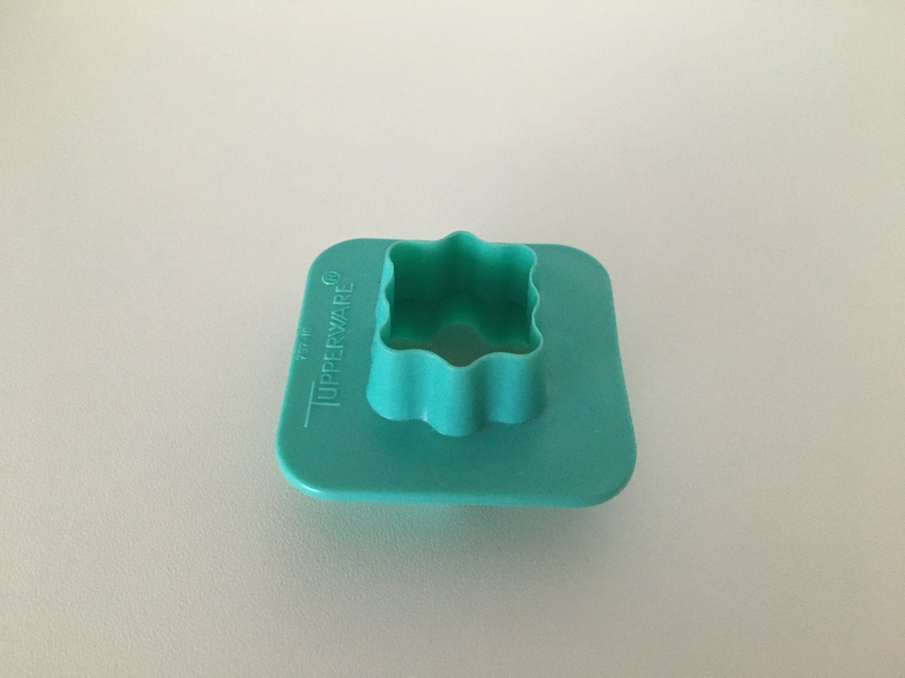 Tupperware Teglie da forno: Tupperware Ausstecher – Nuovo (secondo la descrizione) da Kaufdorf venduto da bambulka22 2