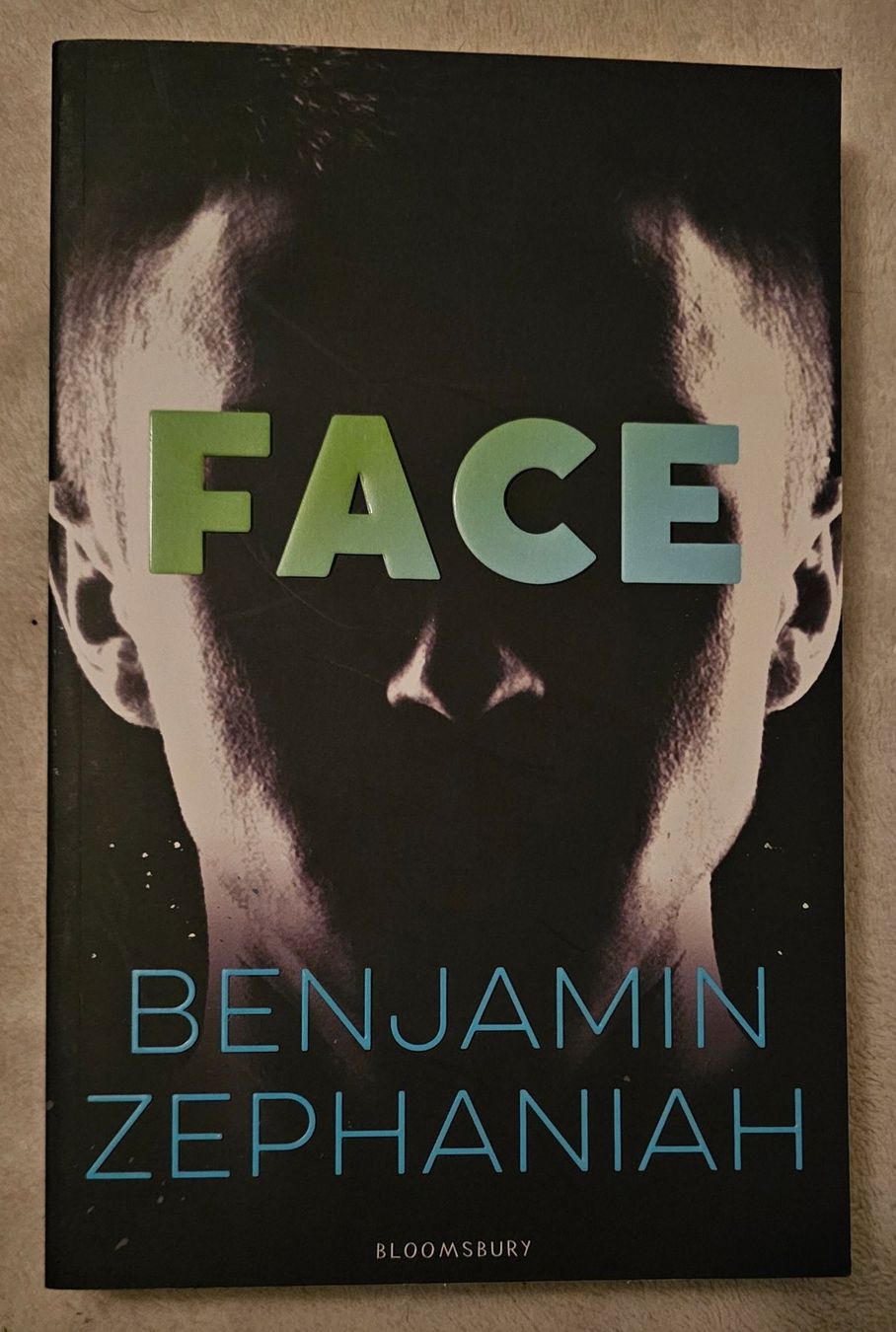 Libri: Face from Benjamin Zephaniah – Usato da Ittigen venduto da ame_t2bs