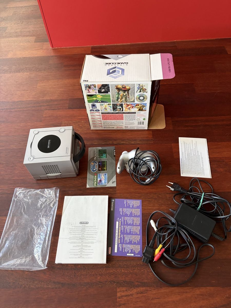 Nintendo Console: Gamecube - Limited Edition Platinum - OVP - Top Zustand – Usato da Baden venduto da tob_t8gw 1
