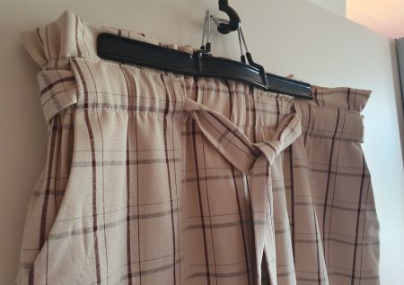 Pantalon en tissu beige/crème - Taille M