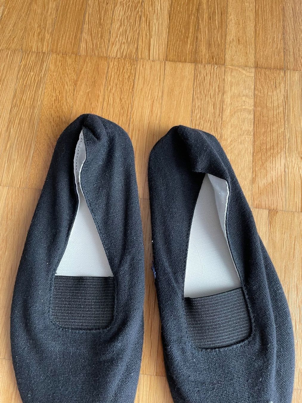 Scarpe per ragazzi: Turntäppeli Gr. 33 – Usato da Jona venduto da Good_luck1_ 2