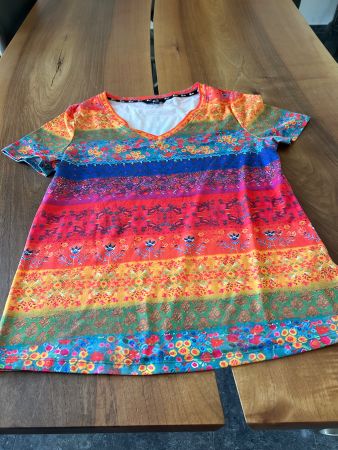 Sommerliches Shirt Grösse L