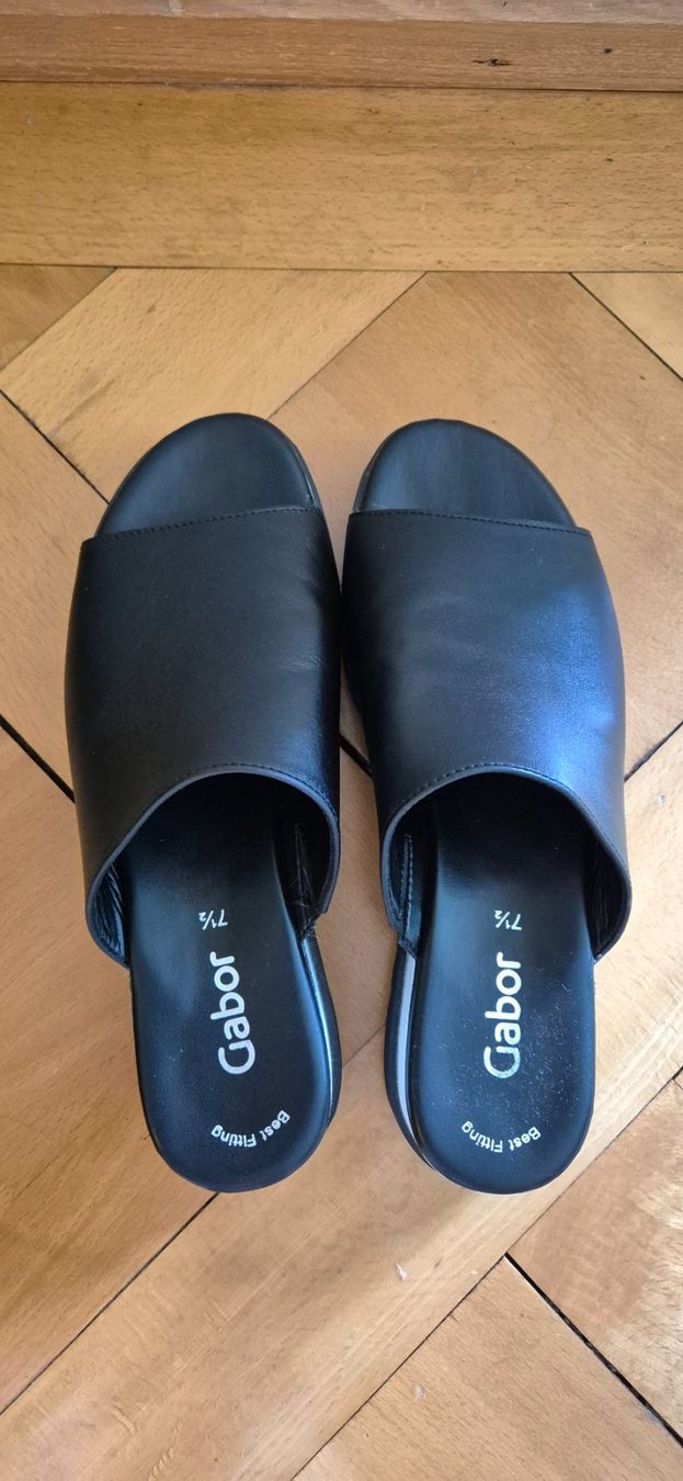 Scarpe da donna: Gabor Pantoletten, Obermaterial Leder, TOP Zustand – Usato da St. Gallen venduto da Mar_cx6m 1