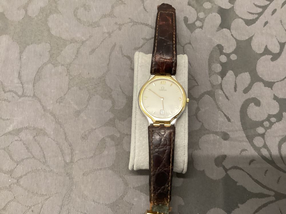Montre Omega à Quartz F3000 à Diapason - Vintage Années 60, Occasion Avec Date Et Jour