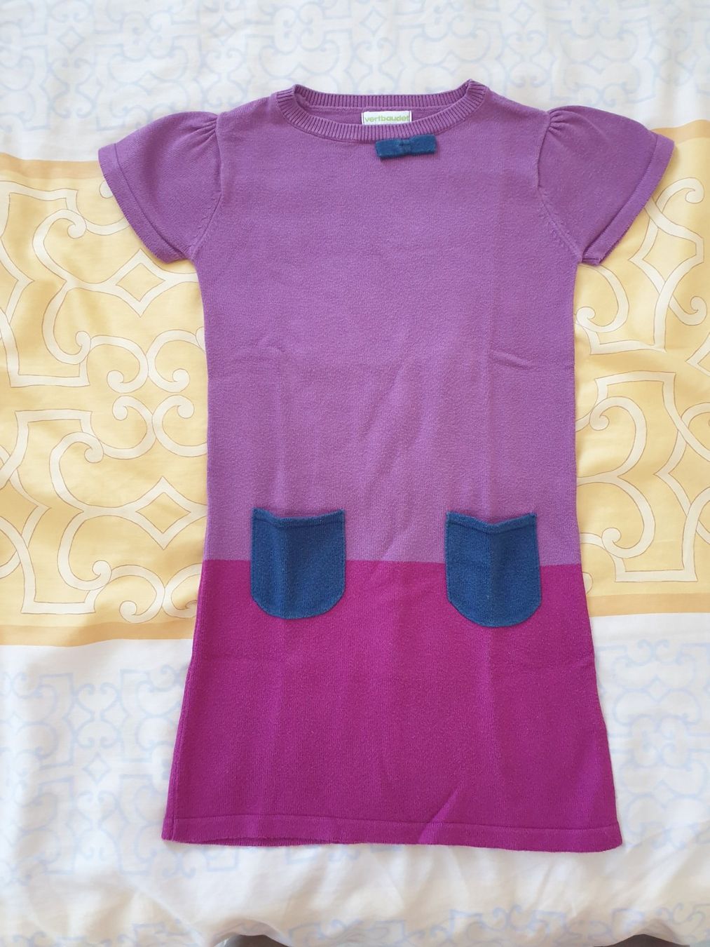Vertbaudet Kleider & Röcke: Strickkleid Mädchen Gr. 108 – Gebraucht aus Emmetten von Hornberger
