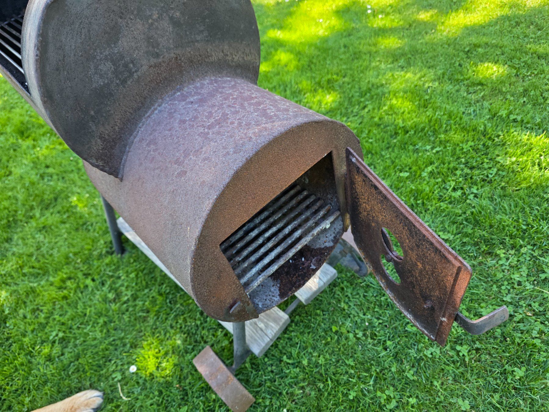 Grills: Barbecue Smoker Grill – Gebraucht aus Wängi von Uevi 2