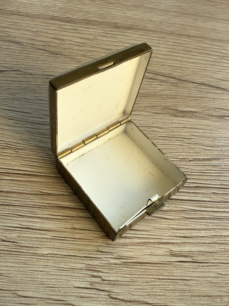 Truhen: Vintage Schmuckschatulle Perlmutt Metall – Gebraucht aus Wettingen von Ni_la_lo 2
