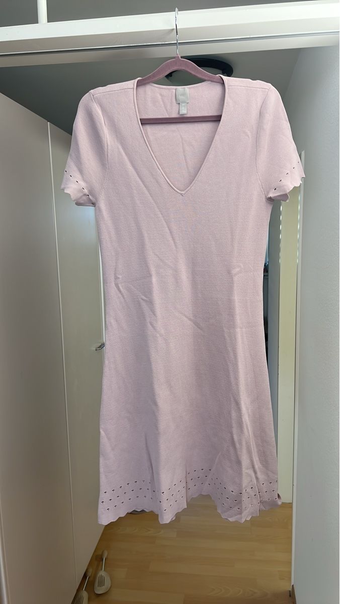 H&M Vestiti: Sommerliches, elastisches Kleid in Altrosa, Grösse L – Nuovo (secondo la descrizione) da Zürich venduto da gri_bdj5