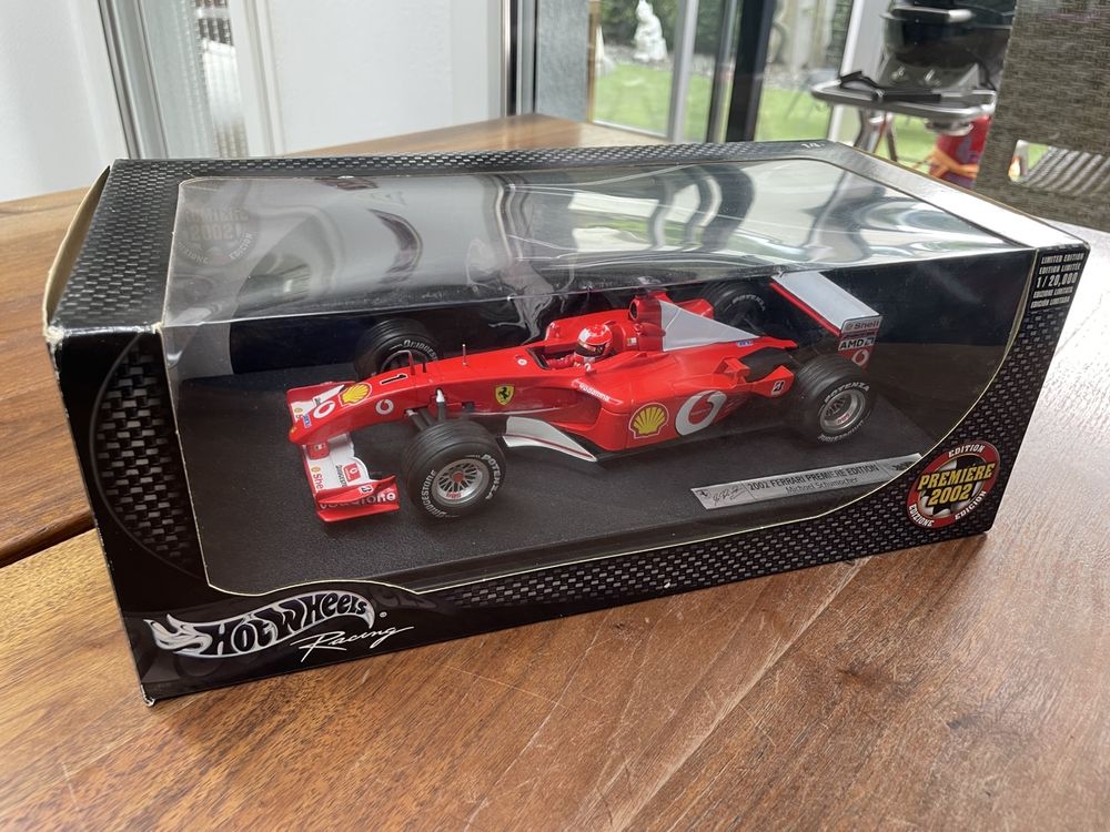 Hot Wheels Ferrari F2002 Michael Schumacher Marlboro - 1:43 - Occasion Sans Boîte