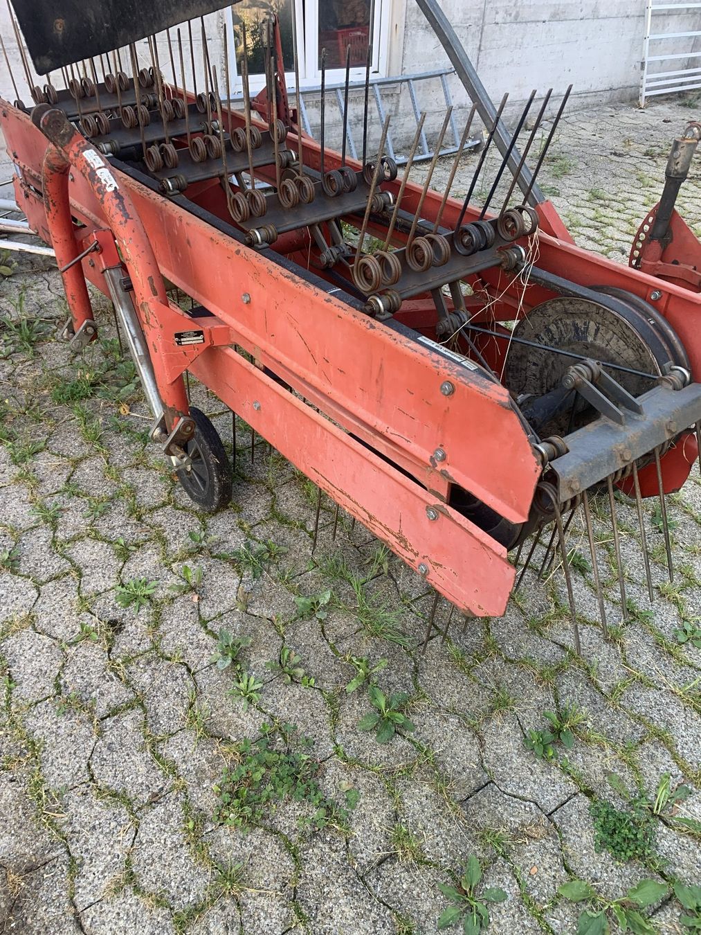 Fauchage: Heuraupe – D'occasion à Flawil par hfsku4952 1