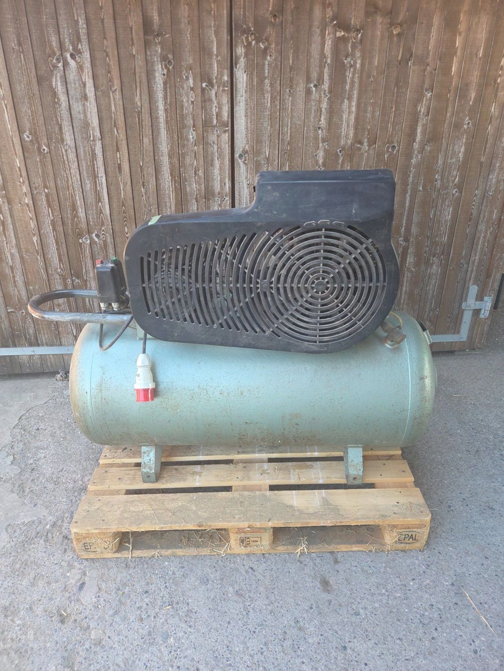 Compressori: Kompressor, Kolbenkompressor – Usato da Gossau ZH venduto da butjer 1