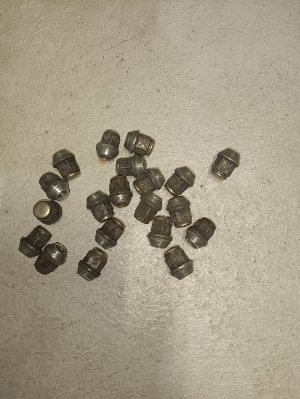 Bridgestone Pneumatici & Ruote complete: Brigestone – Usato da Oftringen venduto da ch-teddy 2