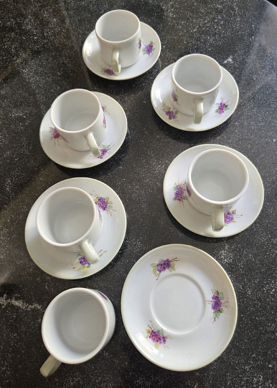 Set di piatti: Esspresso Service handgemahlt, Kaffee, Tee 6 teilig – Usato da Klingnau venduto da Groofty69 4