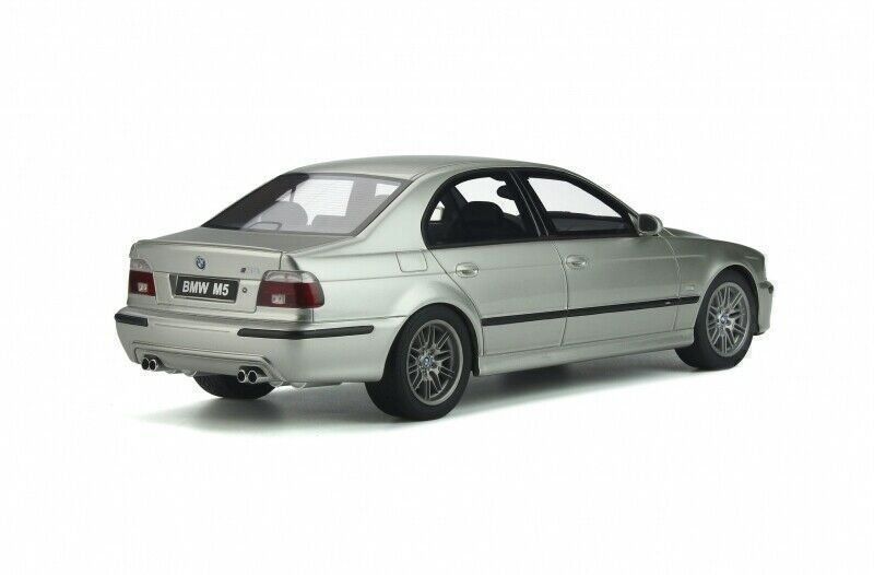 BMW Modellini d'auto: BMW M5 E39 1998-2003 Titanium silber met.      1:18 – Nuovo e nell'imballaggio originale da Gerlafingen venduto da espero88 1