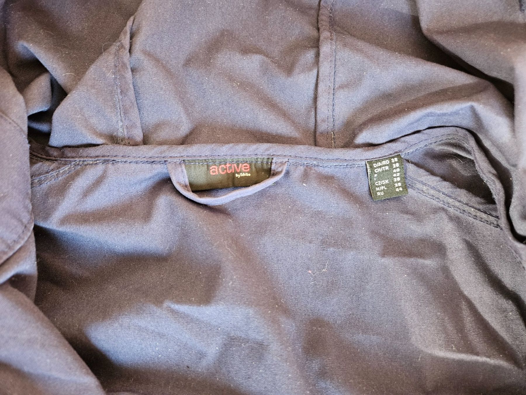 Giacche: Blauer Parka mit Taillenschnur Gr. 38 – Usato da Wettingen venduto da Sk8ertomda 1