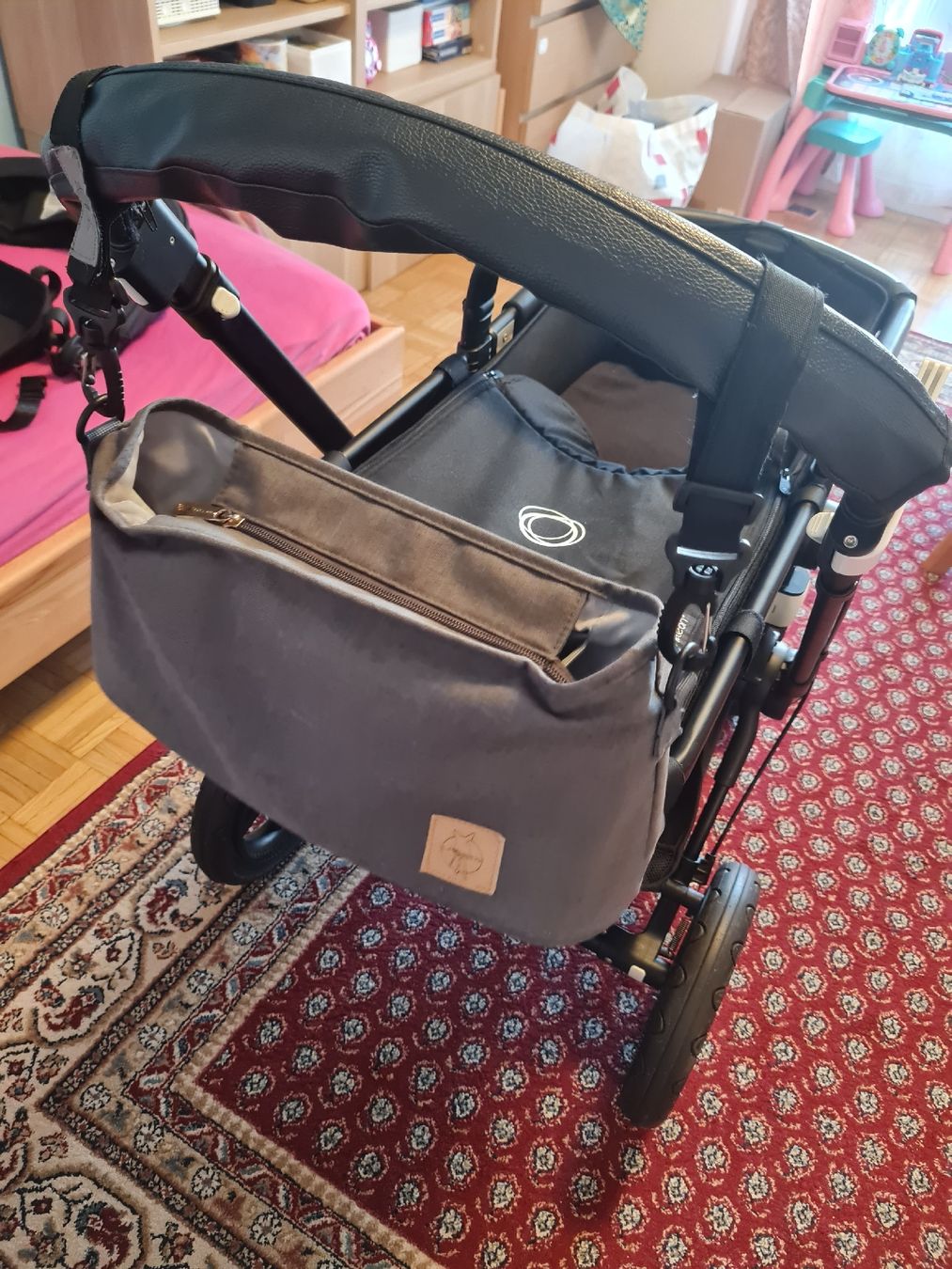 Bugaboo Carrozzine: Bugaboo Camelon 3- Black Colour – Usato da Zürich venduto da kls_9t7m 6
