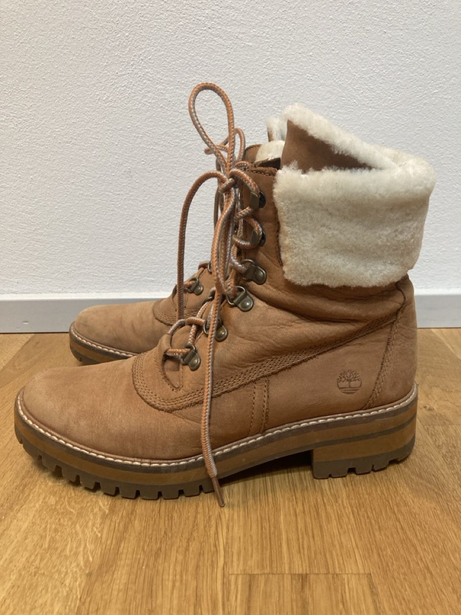 Timberland Scarpe da donna: Timberland Winterschuhe – Usato da Bern venduto da NinKue 2