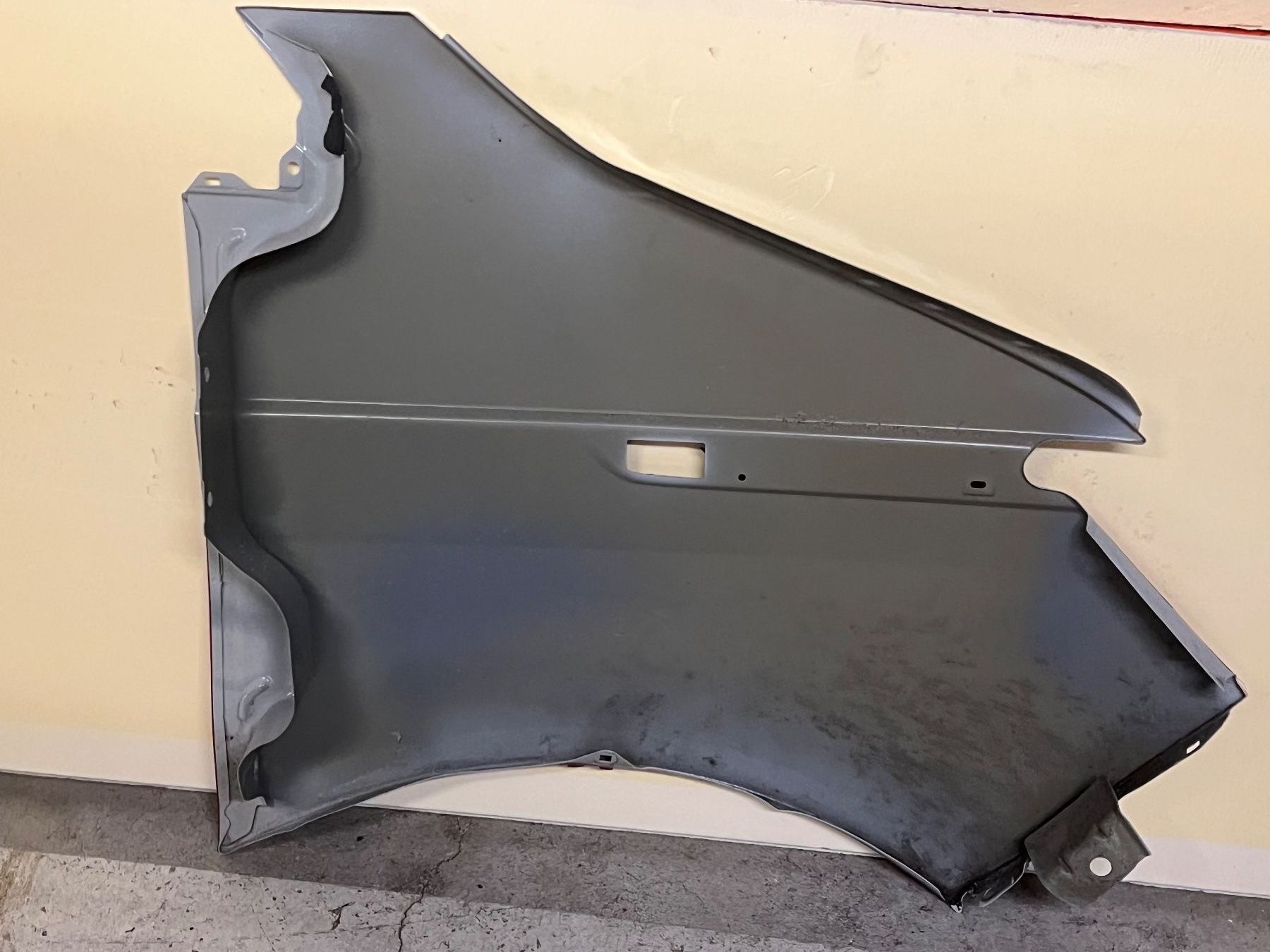 VW Altri accessori per camping: VW T6.1 California Kotflüfel – Usato da Bellach venduto da jan_5xtg 1