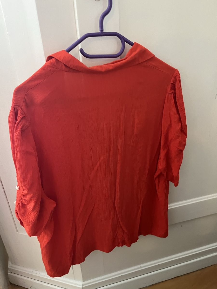 Blusen: Schöne Bluse mit Perlen – Neu (gemäss Beschreibung) aus Zürich von Closetbesties 2
