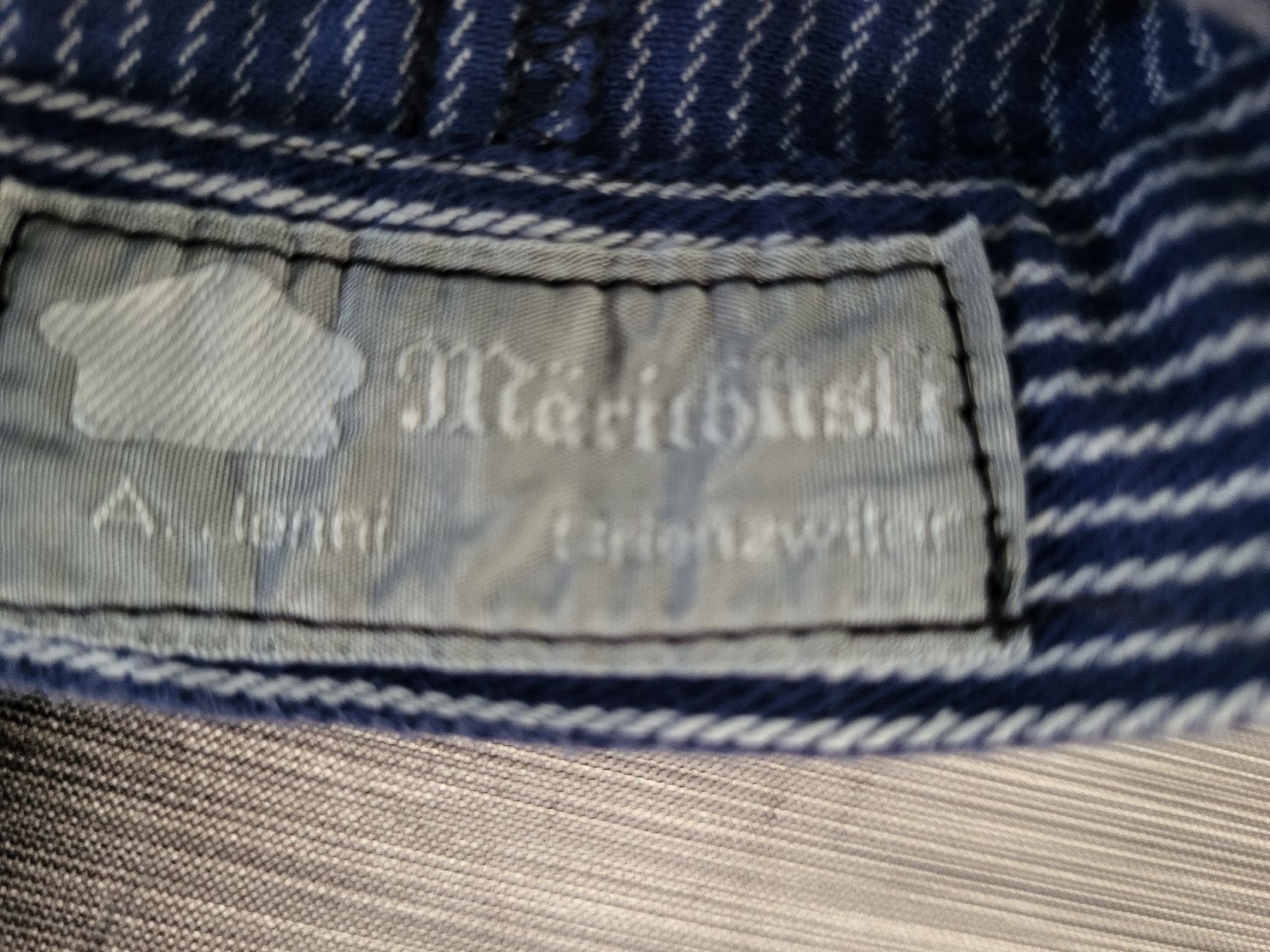 Camicie, T-shirt & Polo: Melkerhemd – Usato da Meisterschwanden venduto da Nelly59 3