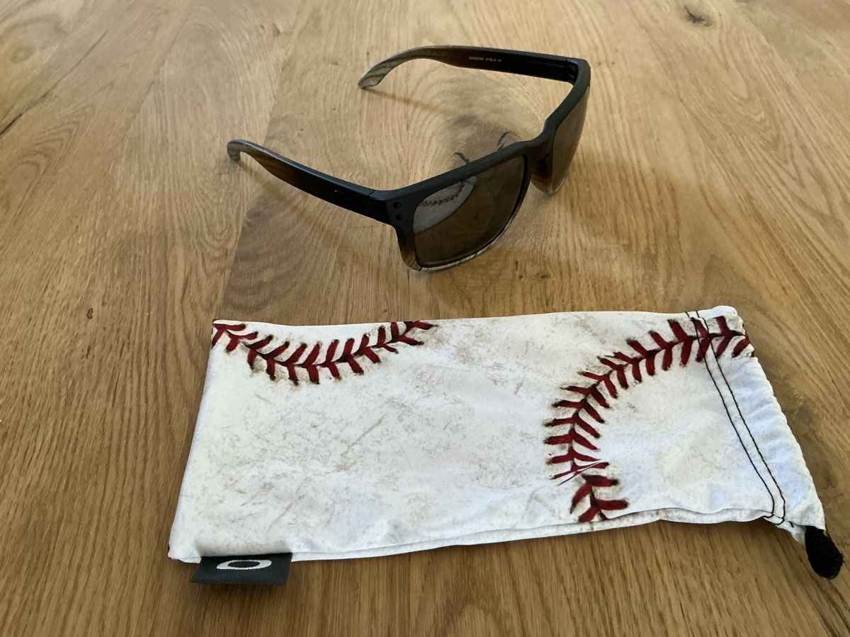 Occhiali & Lenti: Oakley Holbook Pine Tar / MLB / Prizm Black – Nuovo (secondo la descrizione) da Bussigny venduto da gaillo 1