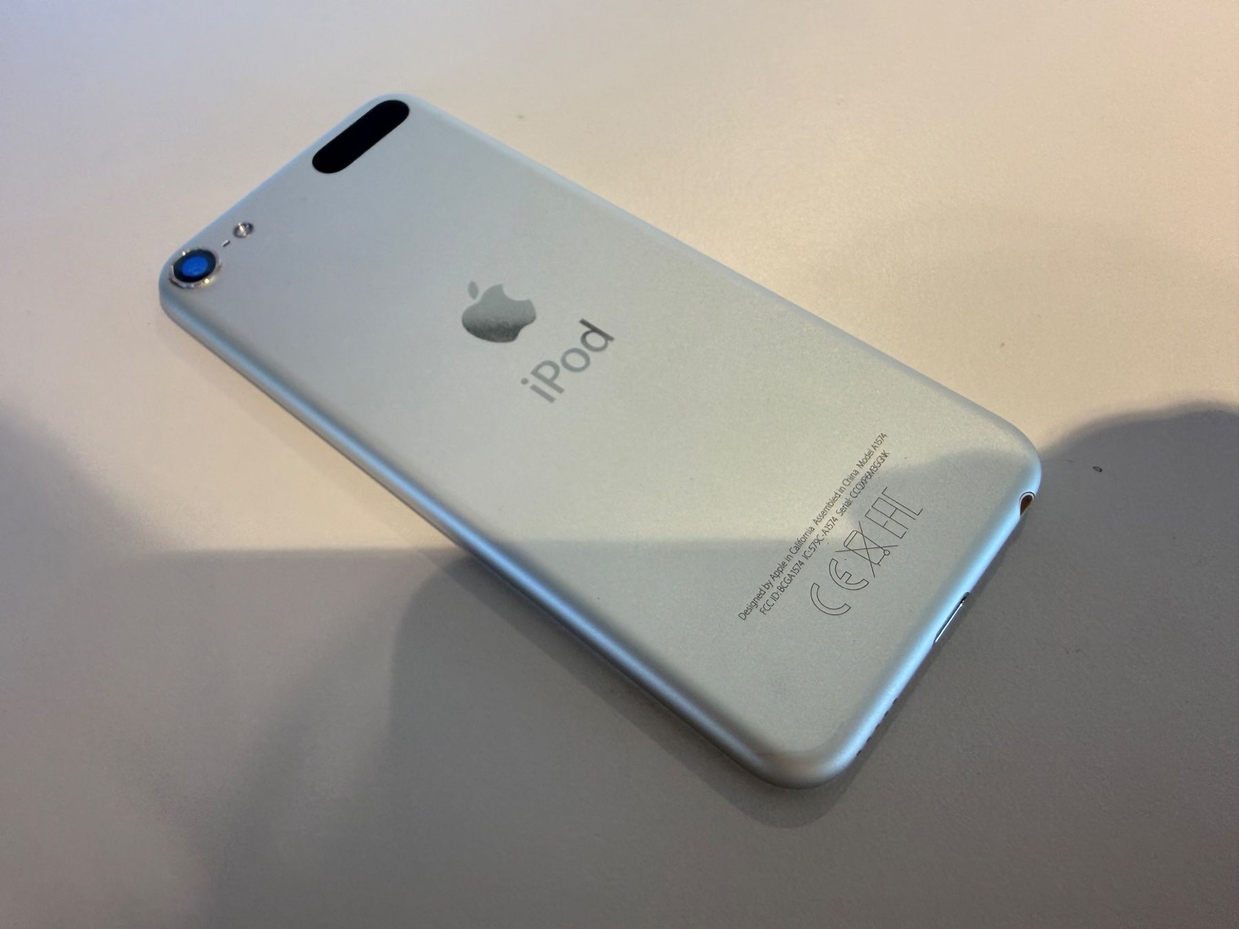 Apple Tragbarer Mediaplayer: iPod touch 6G 32GB silber – Neu (gemäss Beschreibung) aus Siebnen von icrservicesolutions 3