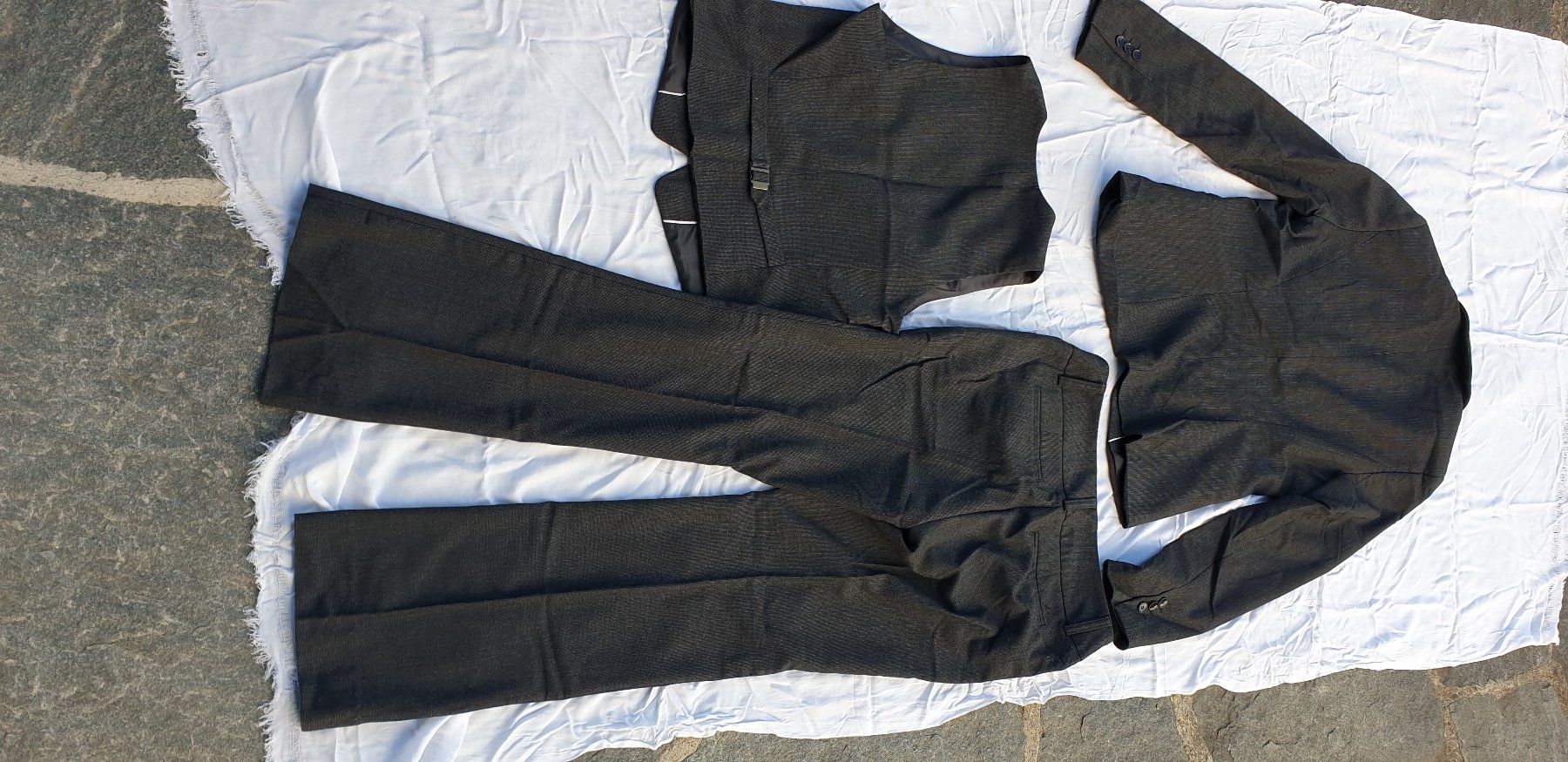 S.Oliver Completi & Tailleur: Businessanzug dreiteilig Gr. 38 – Usato da Brissago venduto da Schnatti01 4