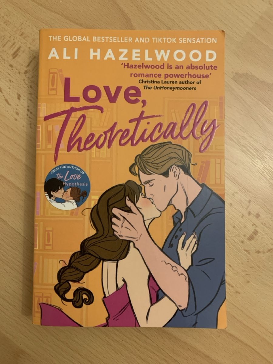 Bücher: Love, Theoretically by Ali Hazelwood – Neu (gemäss Beschreibung) aus St. Gallen von cok_g5gn