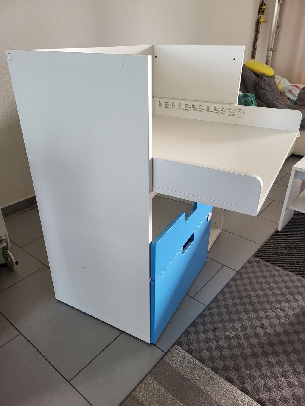 Ikea Wickeltisch & Zubehör: Wickeltisch/Schreibtisch von Ikea – Gebraucht aus Boswil von i12i 8