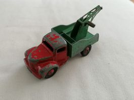 Dinky Toys - Commer / Rot-Grün