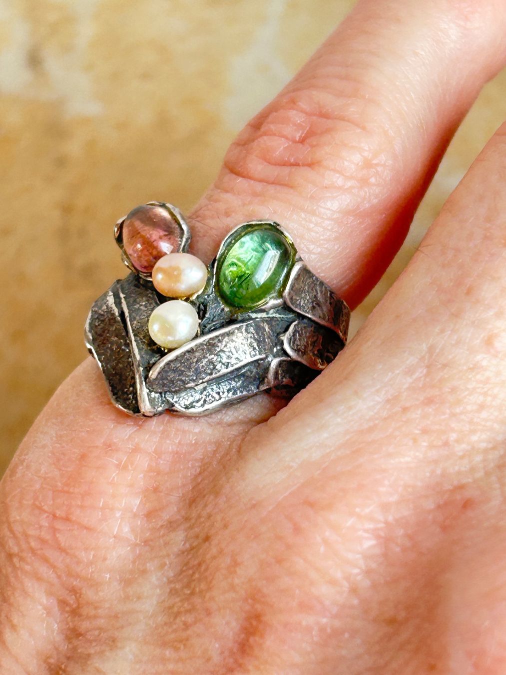 Anelli: Vintage Ring Silber mit Perlen farbigen Steinen (52) – Usato da Dittingen venduto da Bellevista