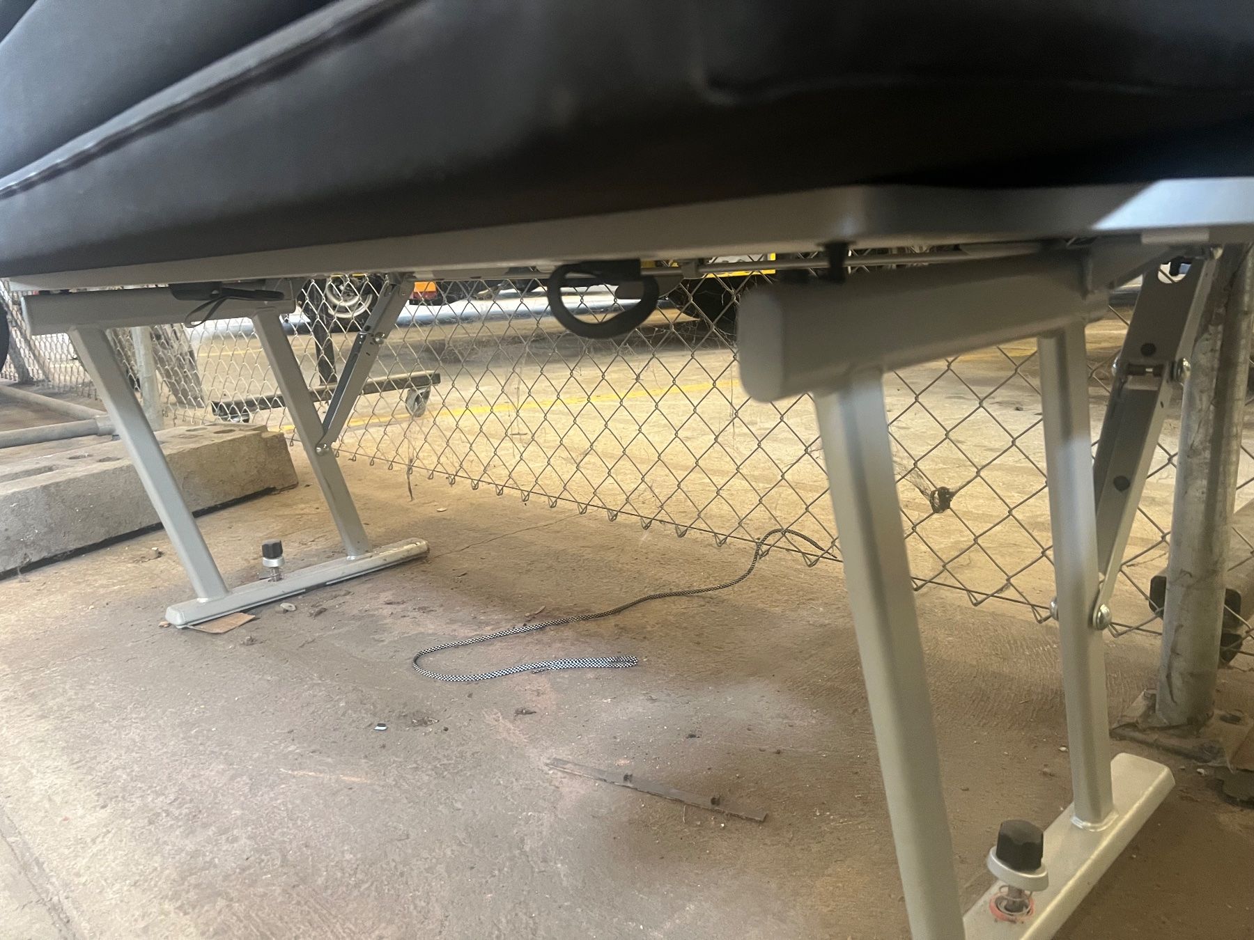 VW Altri accessori per camping: Original VW T6.1 Multiflexboard inkl Schlafauflage. – Usato da Ostermundigen venduto da CelineF.