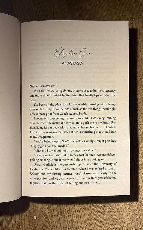 Libri: Icebreaker by Hannah Grace  – Usato da Arzier-Le Muids venduto da tah_5sns 3