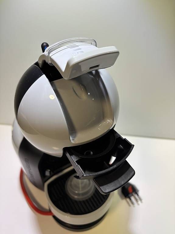 Machines à café & Machines à expresso: Nescafe Dolce Gusto – D'occasion à Meikirch par Furri79 3