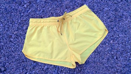 Short jaune de bain CENSORED, taille 40, polyester 90% élast