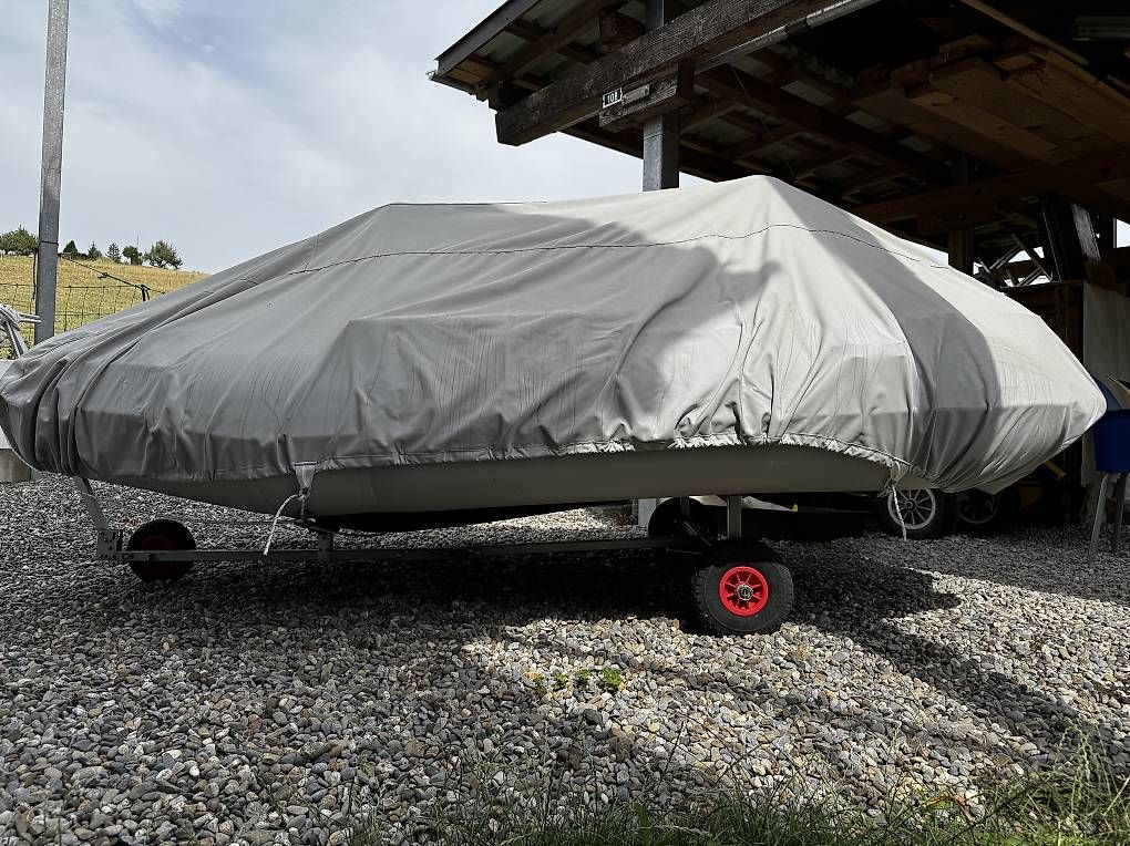 Bateaux: Schlauchboot mit Torqeedo 2.Akku mit Trailer u MFK – D'occasion à Gurzelen par Air15 3