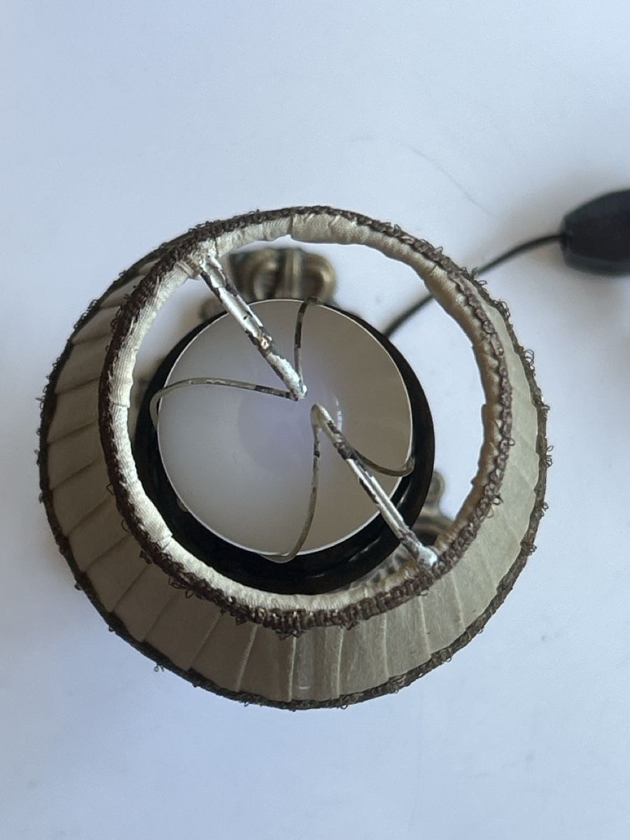 Lampade: Tischlampe Engel Messing mit Schirm (I13) – Usato da Neuenhof venduto da bro_9zsg 2